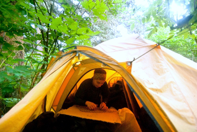 y day, Will returns to camp to record data. The number crunching happens at UAF in the fall. (SCS photo/Matt Dolkas.)