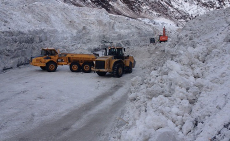 Keystone Canyonn avalanche cleanup. (Photo courtesy of the Alaska Department of Transportation)
