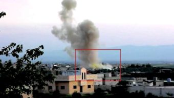 A screenshot from a video posted to YouTube on April 11, 2014 shows substantial yellow coloration at base of the cloud over Keferzita, Syria. Human Rights Watch