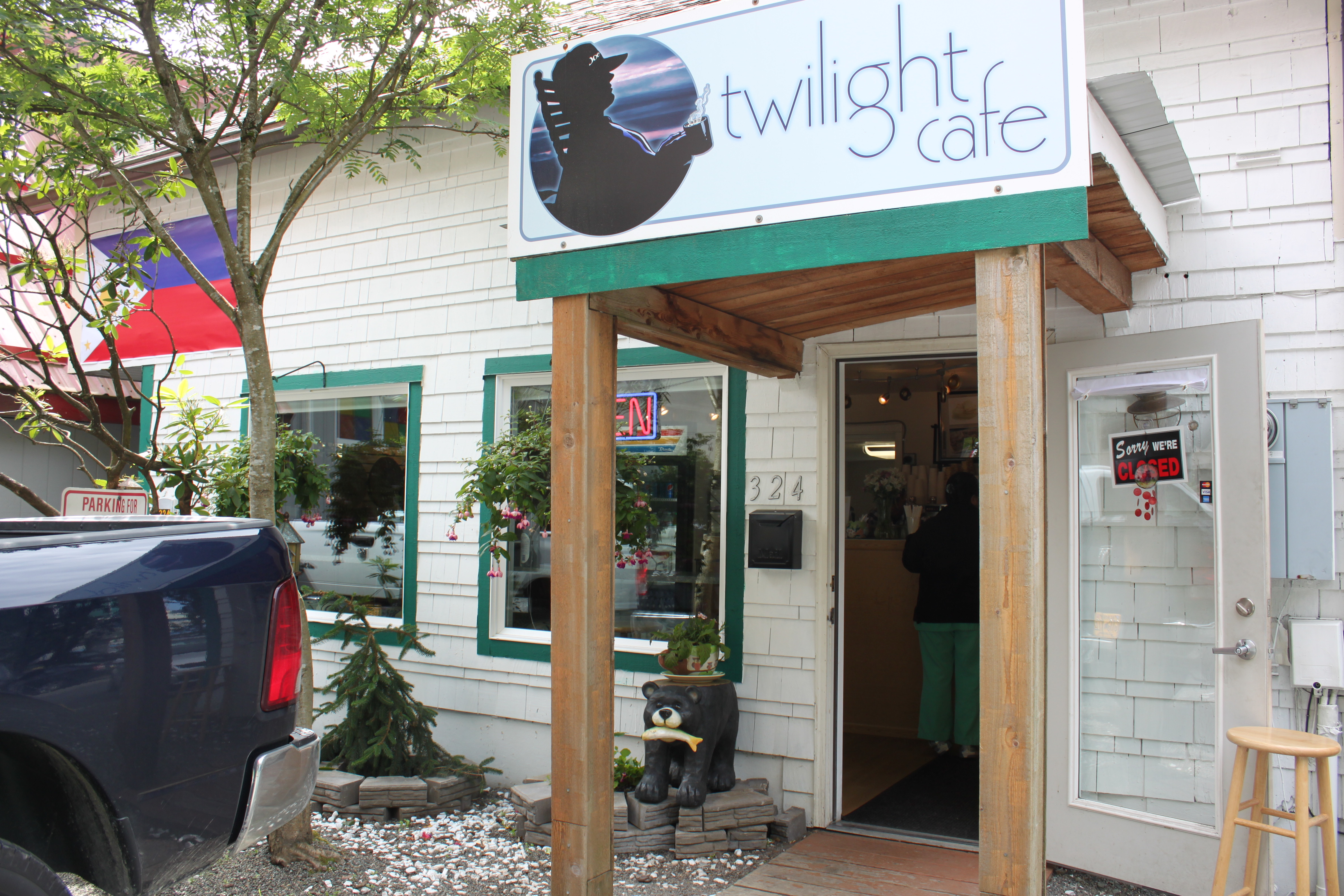 Twilight Cafe won last year after adding decorative plants. (Photo by Lisa Phu/KTOO)