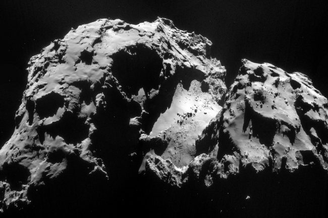 The Comet 67P/Churyumov-Gerasimenko smells of rotten eggs, drunk people and horses. (ESA/Rosetta/NAVCAM)
