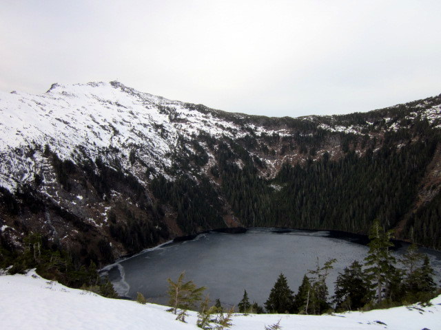 Low snow can be seen at Crystal Lake Mountain. (Photo by Angela Denning/KFSK)