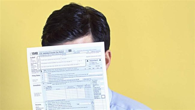 States are trying to bring tax scofflaws out of hiding by publishing lists of delinquent taxpayers, in a technique known as "Internet shaming." (Getty Images)