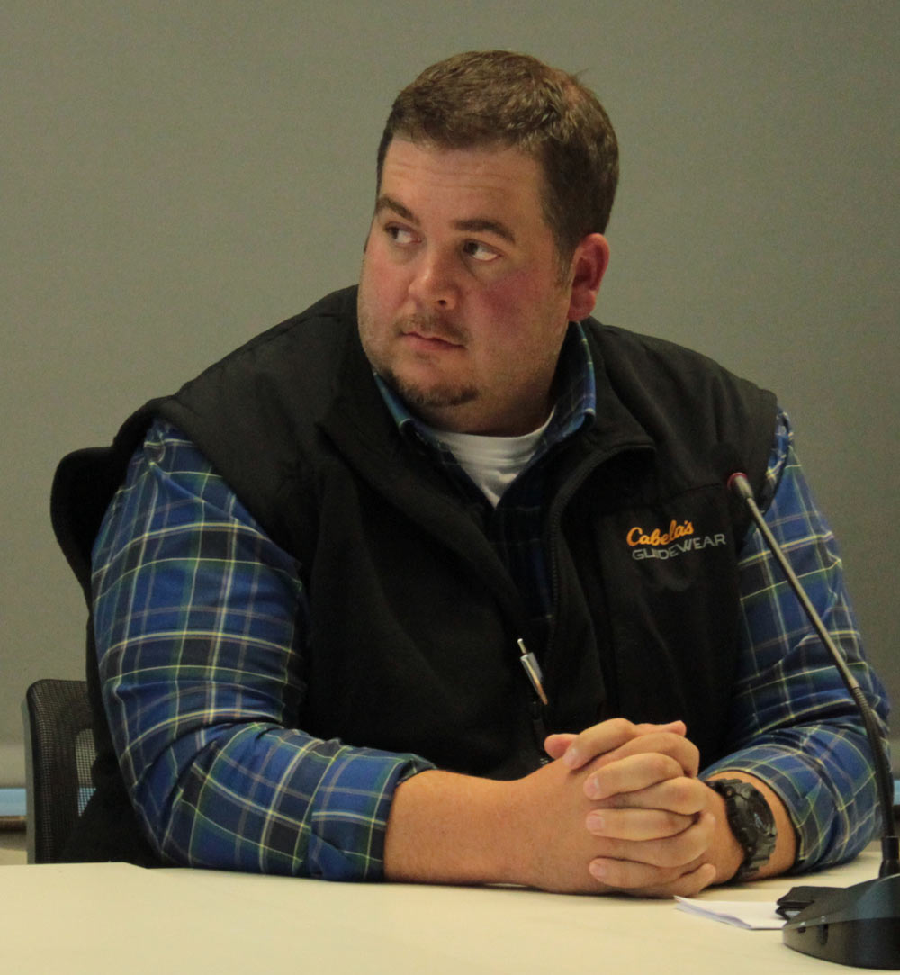 Jason Hart at the school board candidate forum held by the Juneau Chamber of Commerce (Photo by David Purdy/KTOO)