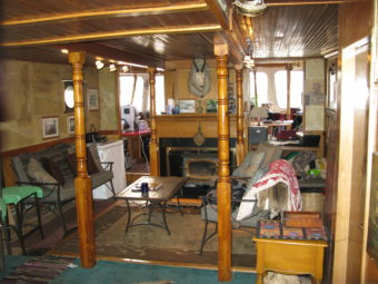 Salon