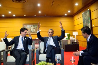 President Obama talks with Canada Prime Minister Justin Trudeau and Mexico President Enrique Peña Nieto in the leaders lounge before an APEC meeting, Nov. 19, 2015. (Official White House Photo by Pete Souza)