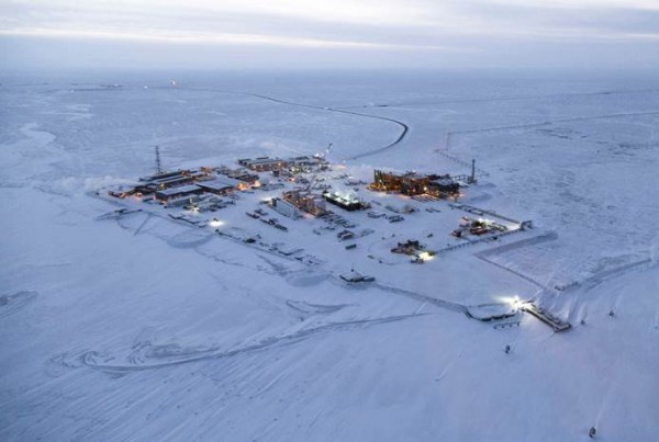 Construction on Exxon Mobil’s Point Thomson field in December 2015. (Photo courtesy of Exxon Mobil/MSI Communications)