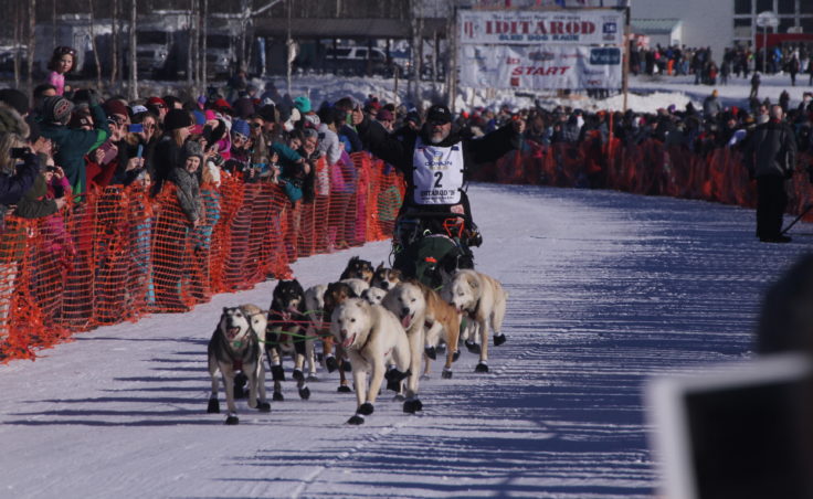 Teams began the journey to Nome from the re-start at Willow Lake in Iditarod 44. (Photo by Ben Matheson/Alaska Public Media)