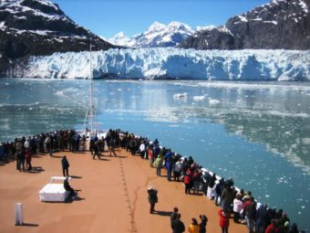 Cruise ship approaches Margerie Glacier in Glacier Bay National Park. (National Park Service)