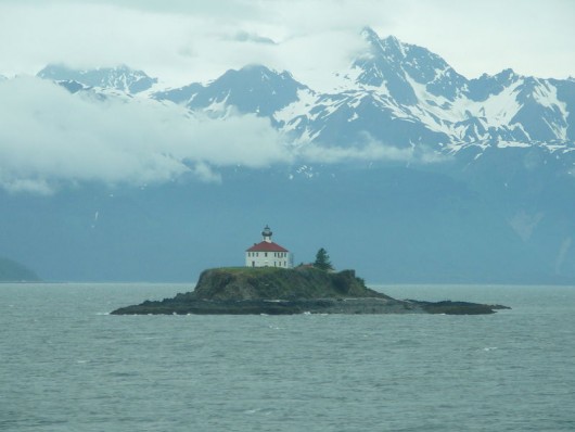 Eldred Rock (Wikimedia Commons image by Ryan Harvey, Flickr, Alaska Cruise 2008)