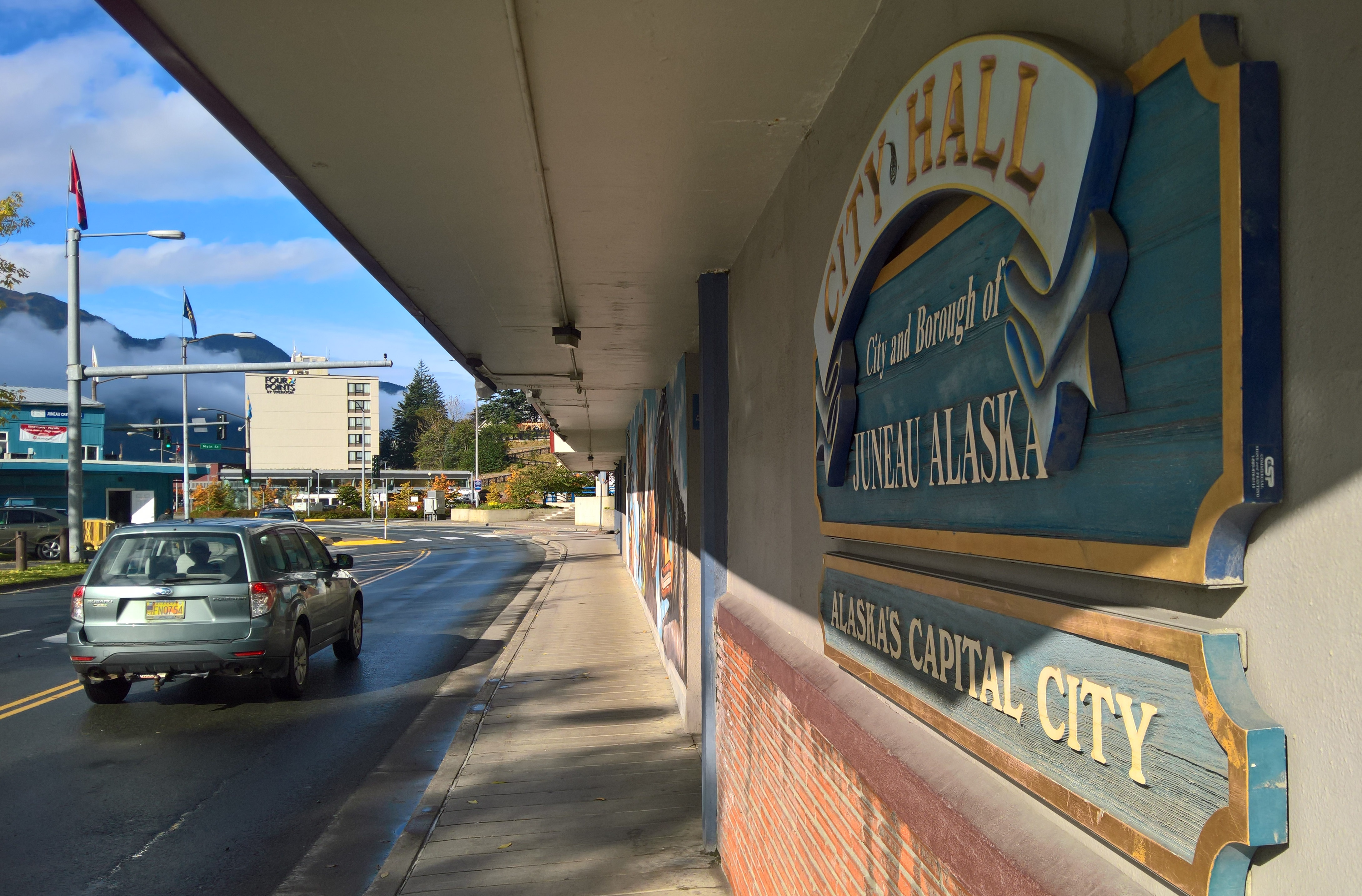 Traffic moves down Marine Way past Juneau City Hall on Sept. 25, 2017. (Photo by Jeremy Hsieh/KTOO)