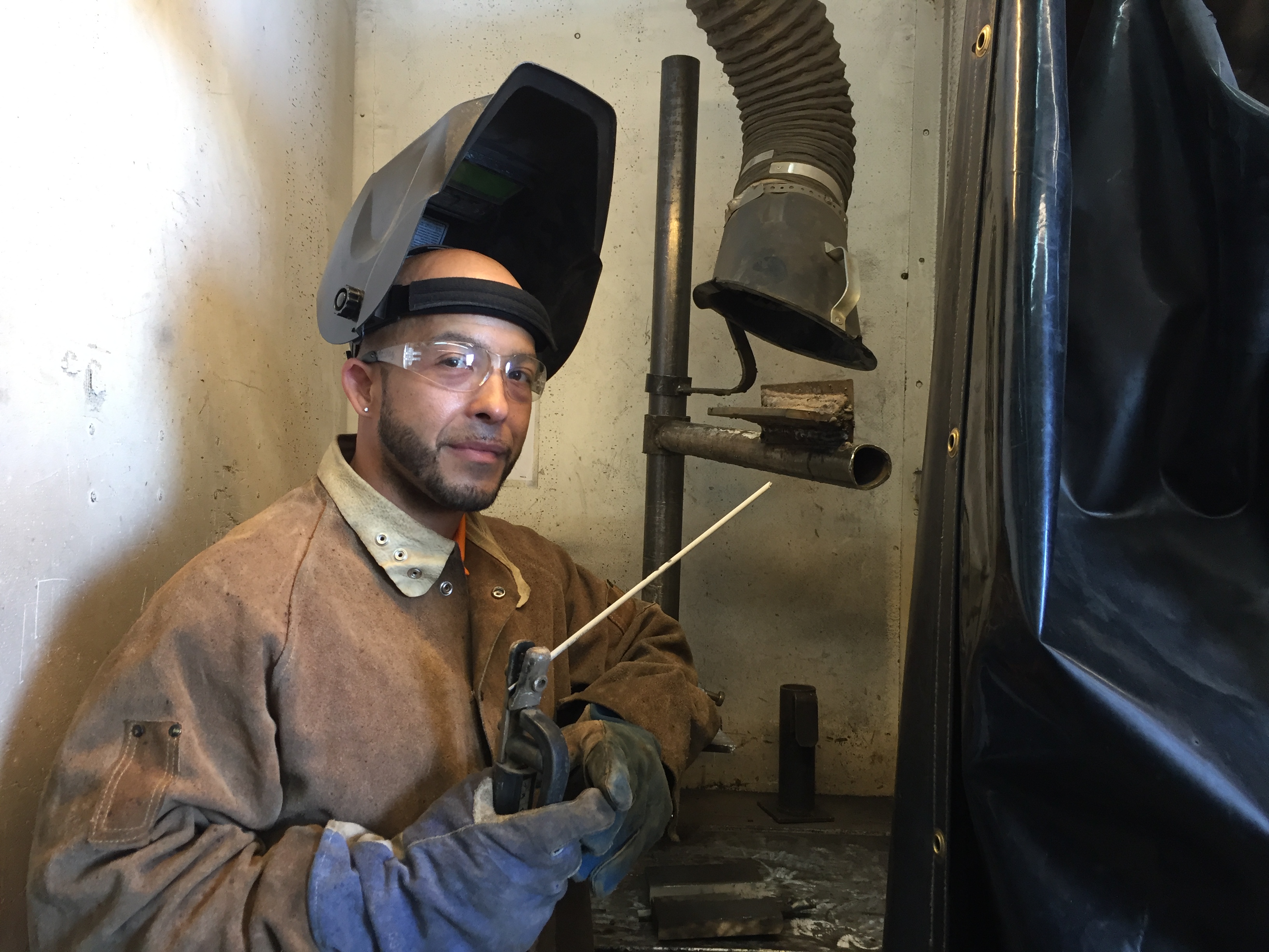 Rey Soto-Lopez practices his welding techniques at the Ironworkers Union. (Photo by Anne Hillman/Alaska Public Media)