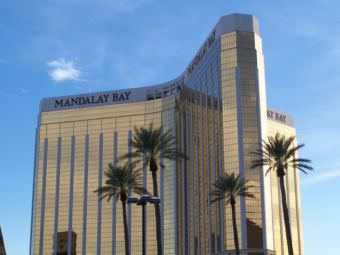 The Mandalay Bay Resort and Casino in Las Vegas, Nevada. (Creative Commons photo courtesy Rebell18190/Wikimedia Commons)