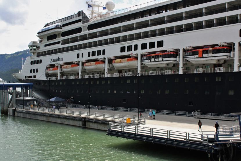 The Holland America cruise ship Zaandam docked in Juneau on June 22, 2018. (Photo by Adelyn Baxter/KTOO)