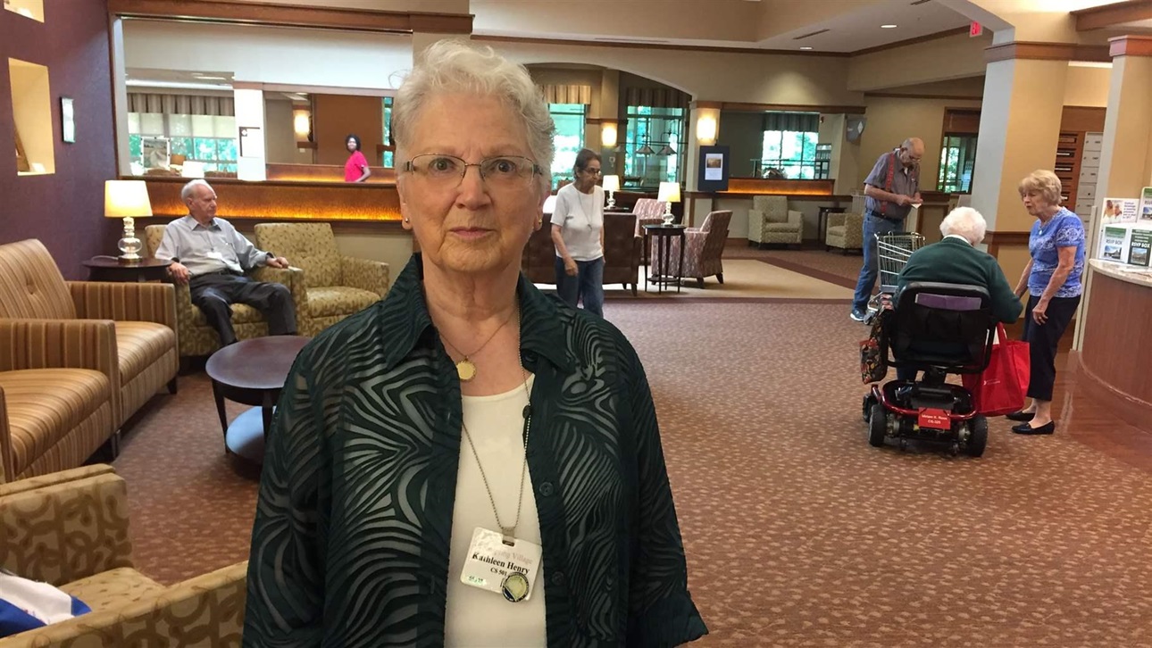 Kathleen Henry, 80, leads voter registration at Greenspring retirement community in Springfield, Virginia. New mobile polling programs aim to bring the vote to residents of long-term care facilities. (Photo by Pew Charitable Trusts)