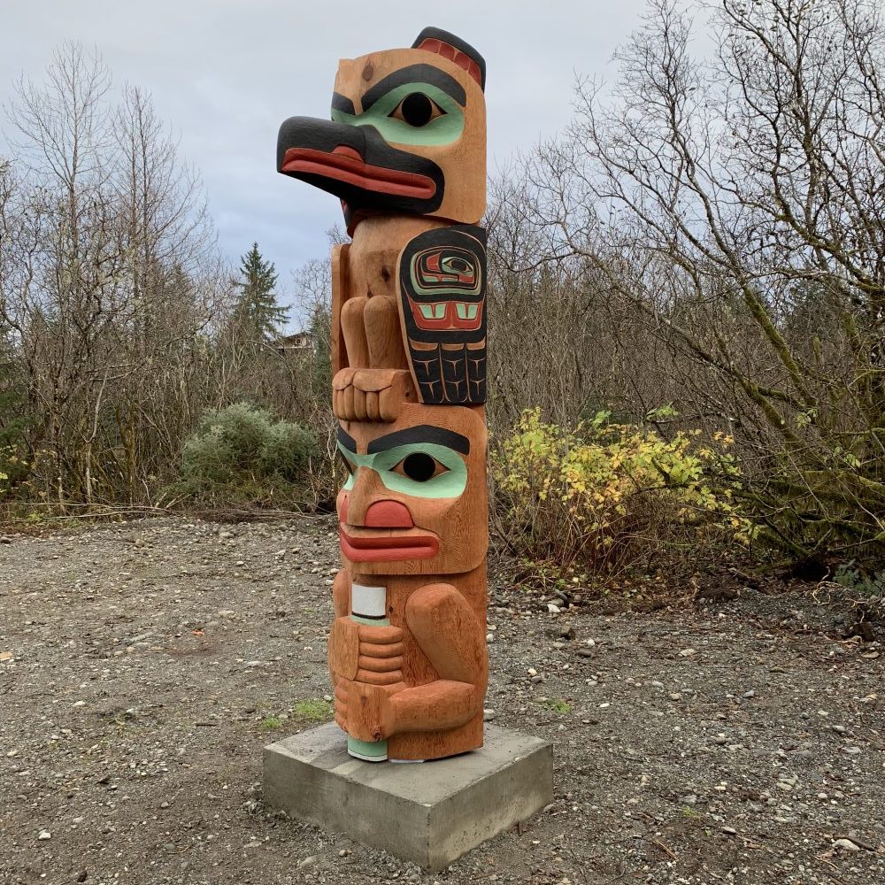 Yakutat carver's first totem pole honors her grandfather — and coffee