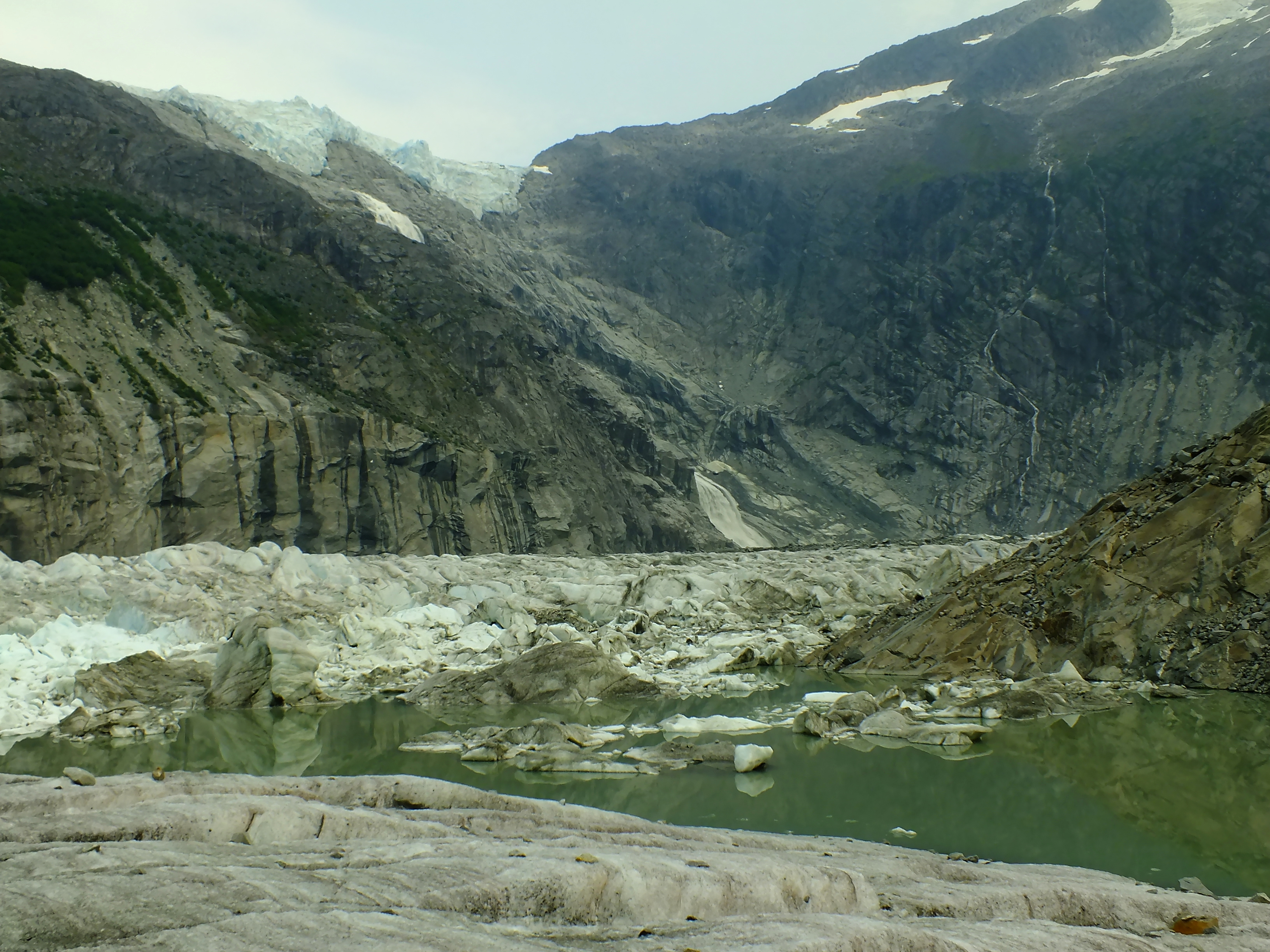 Jökulhlaup watch Scientists, Juneau officials waiting for Suicide