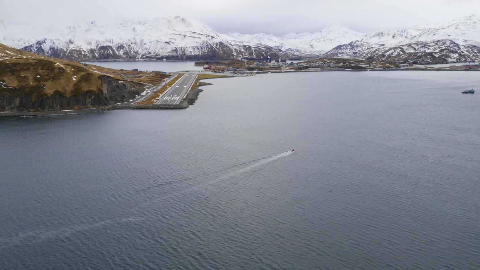 Medevac crew rescued after plane crashes near Unalaska