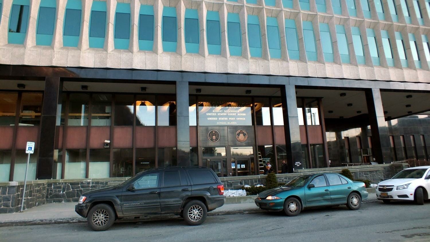 Face coverings now required to enter federal courthouses in Alaska