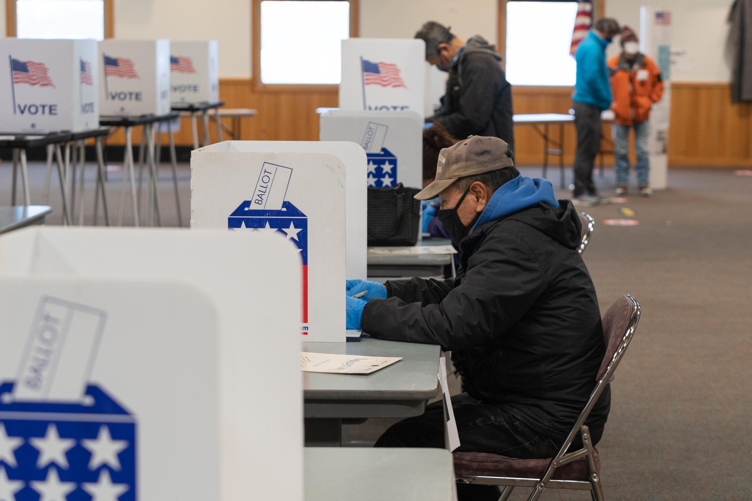 Alaska will have a new election system Voters pass Ballot Measure 2