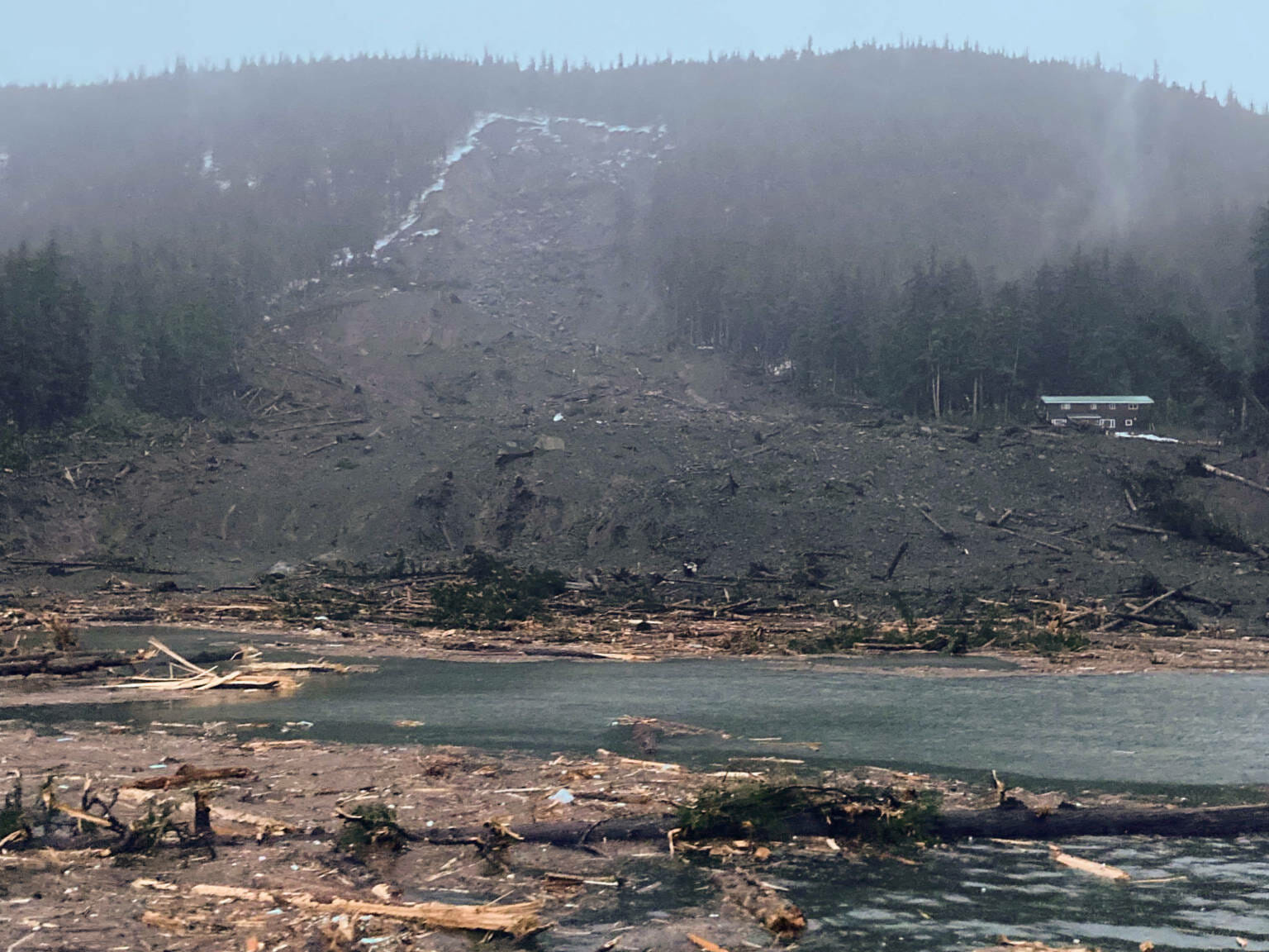 Juneau community responds to landslide emergency in Haines