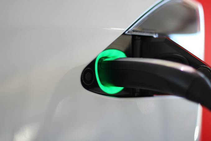 Developers hope to open electric vehicle charging stations along Alaska