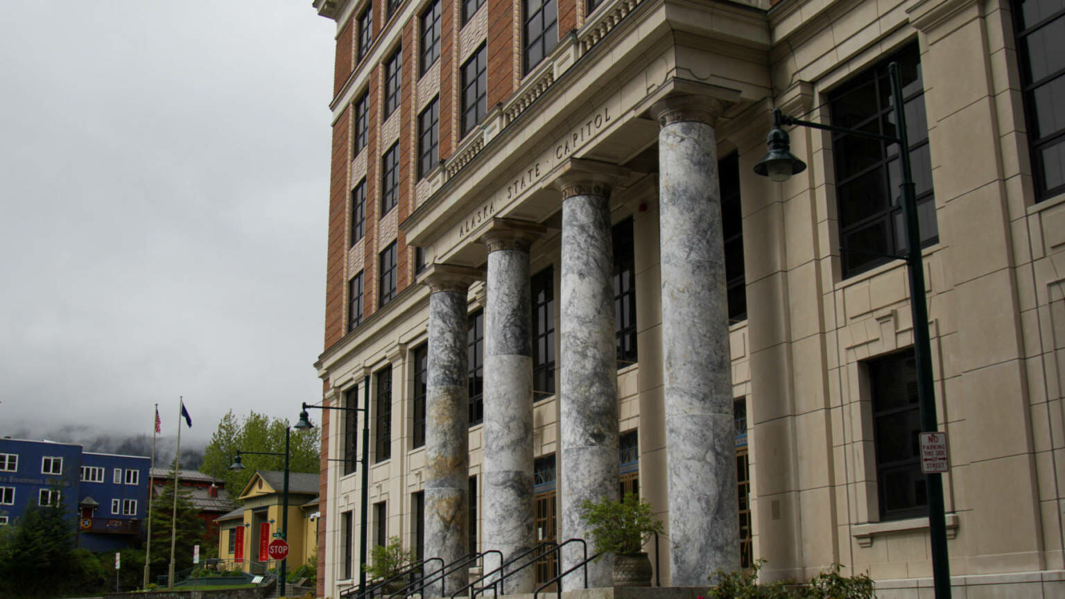 Alaska lawmakers would see higher salaries, lower expense payments
