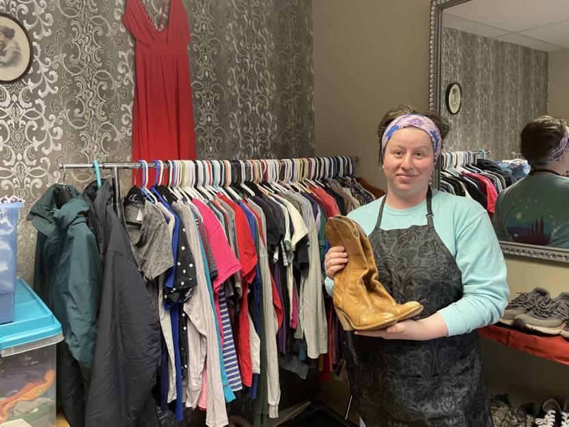 How a Dillingham hairstylist turned her salon into a free store