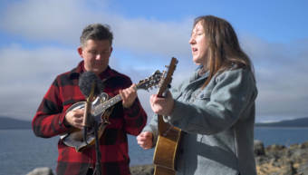 Erin & Andrew Heist play original song "Downstream" in Juneau, AK