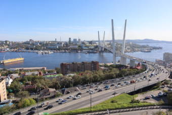 Zolotoy Bridge in Vladivostok