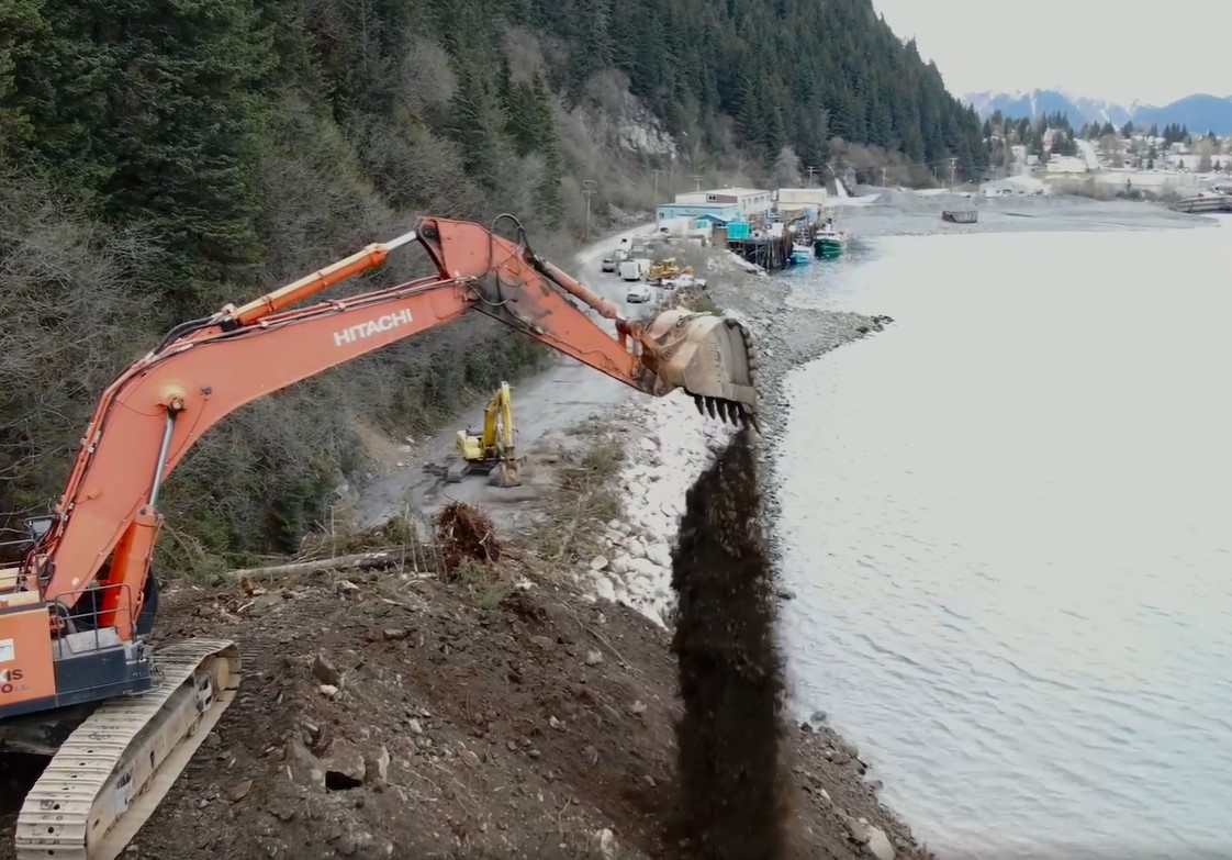 Dozens of cars still stuck behind Seward landslide as road clearing
