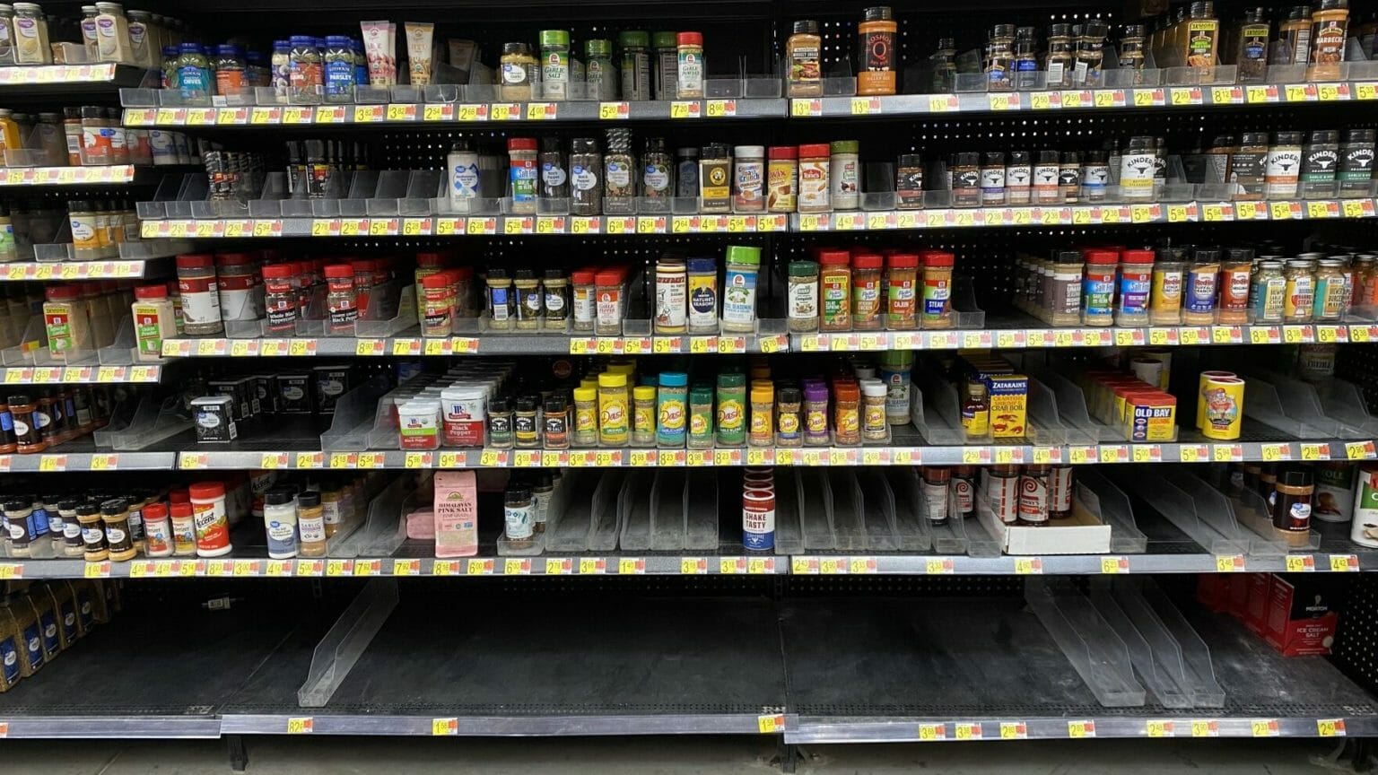 From frozen pizzas to toilet paper, Alaska stores deal with erratic  shortages, image size:1536x864