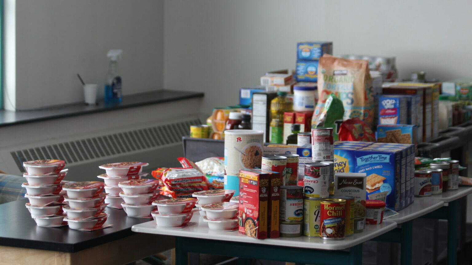 As state grapples with food stamp backlog, Anchorage middle school steps up to feed families
