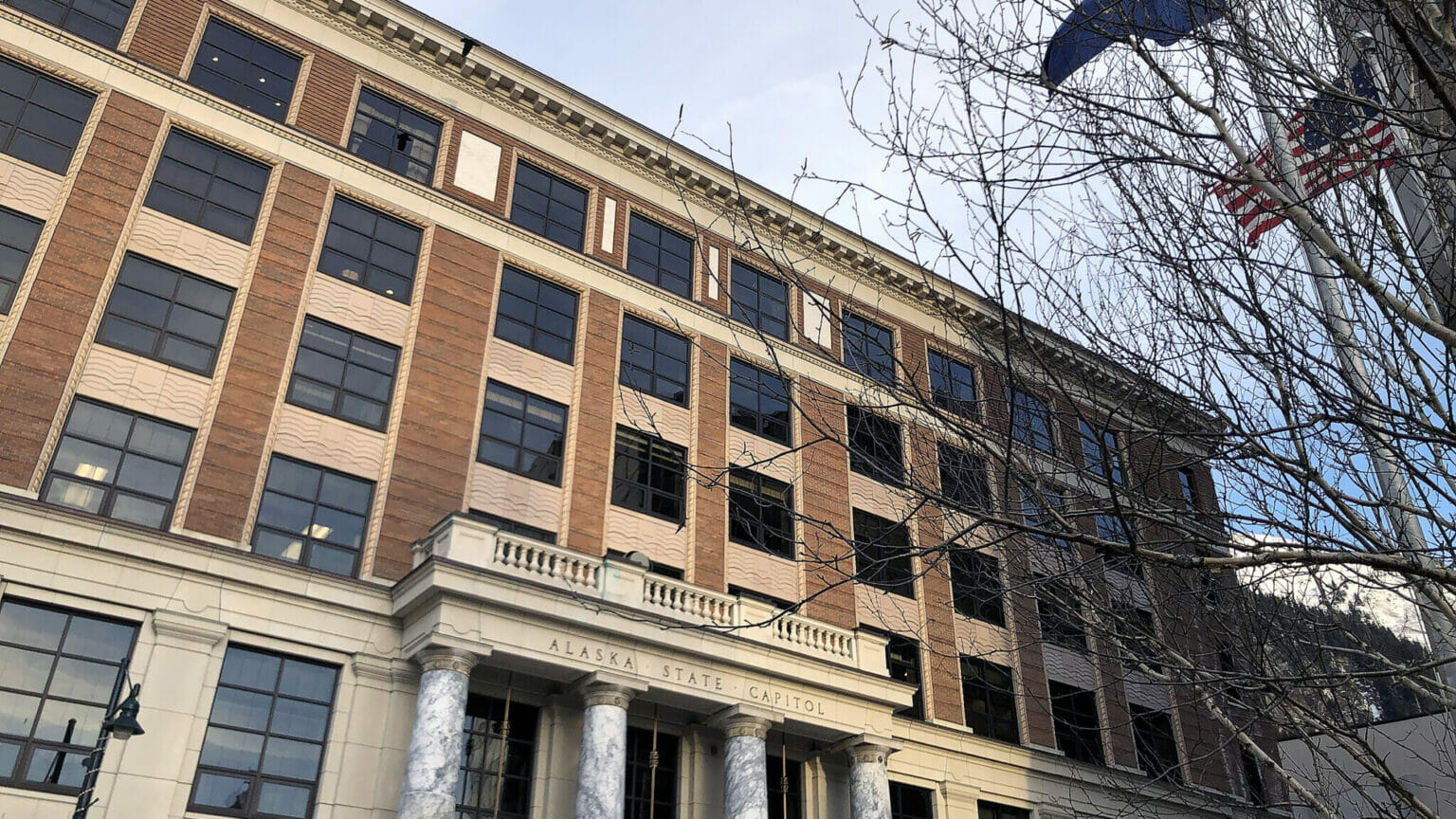 Alaska's occupational licensing division staggers under its workload - Vimarsana News