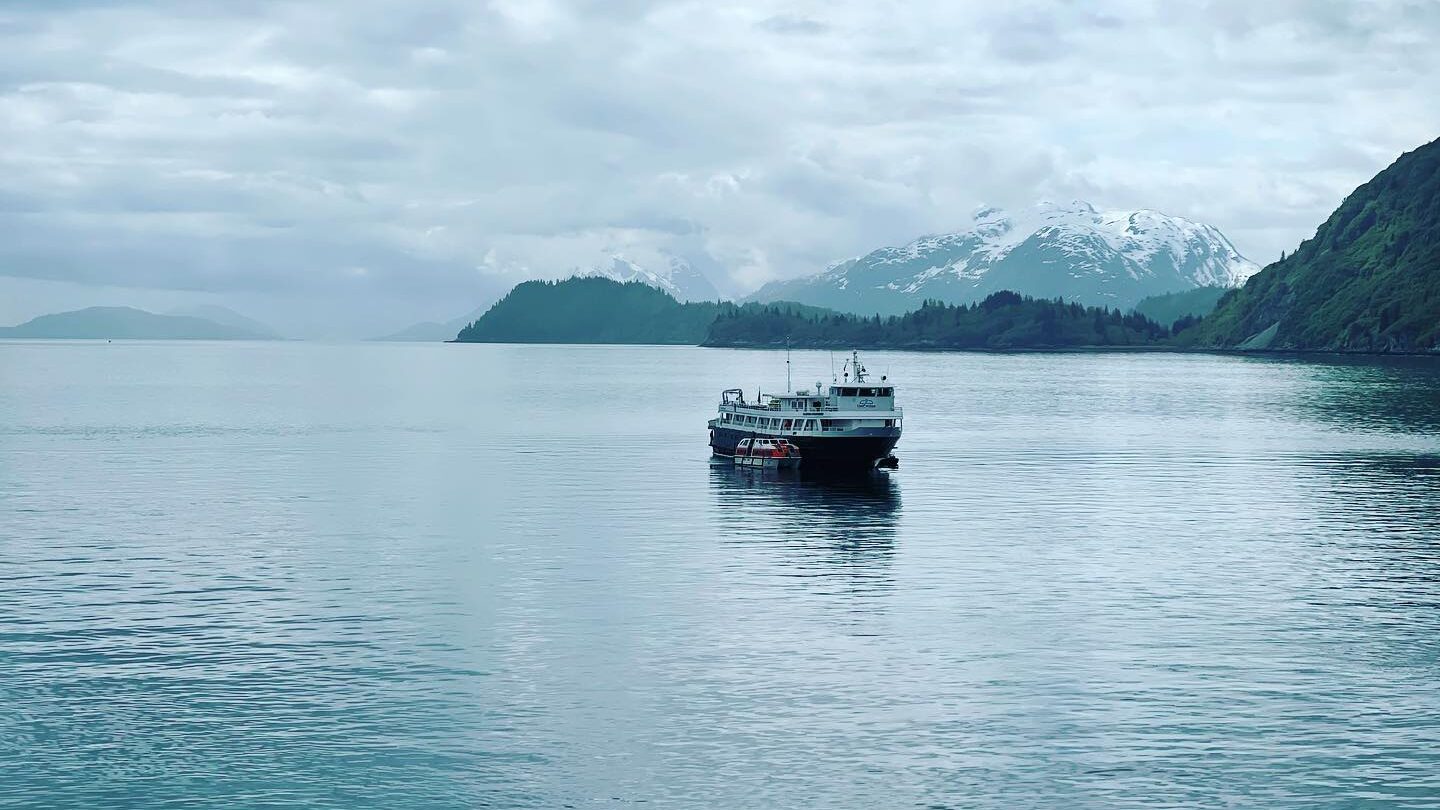 glacier bay cruise fire