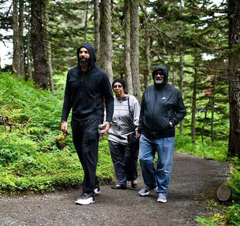 Former NBA Star Carlos Boozer and his family. Have a look