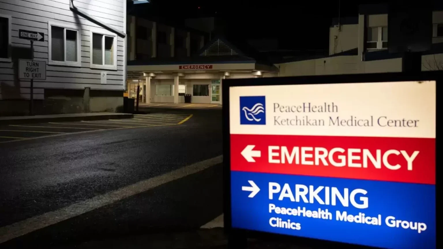 Ketchikan ER doctors work months without pay after collapse of staff...