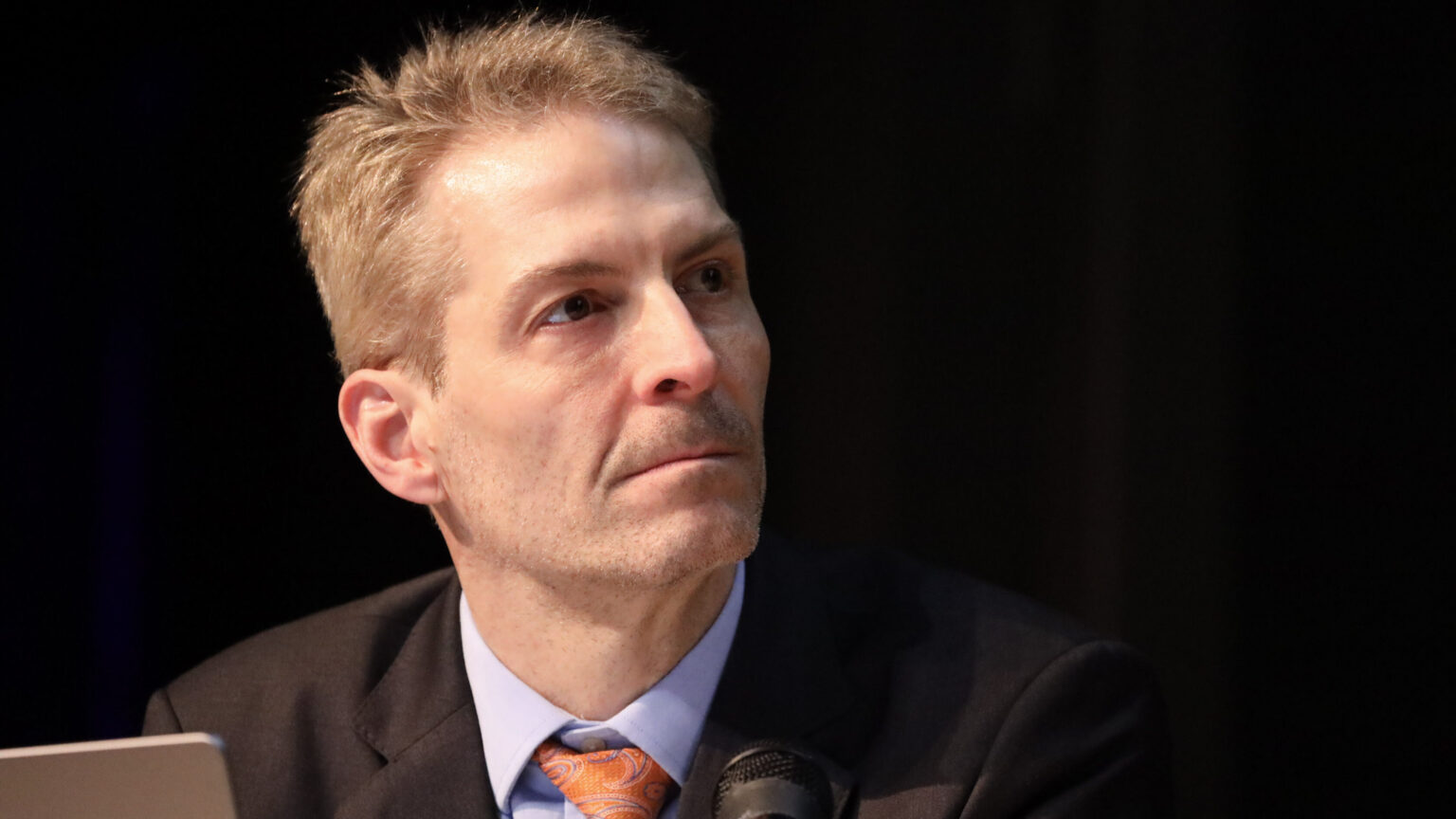 Frank Hauser announces resignation as Juneau School District superin...