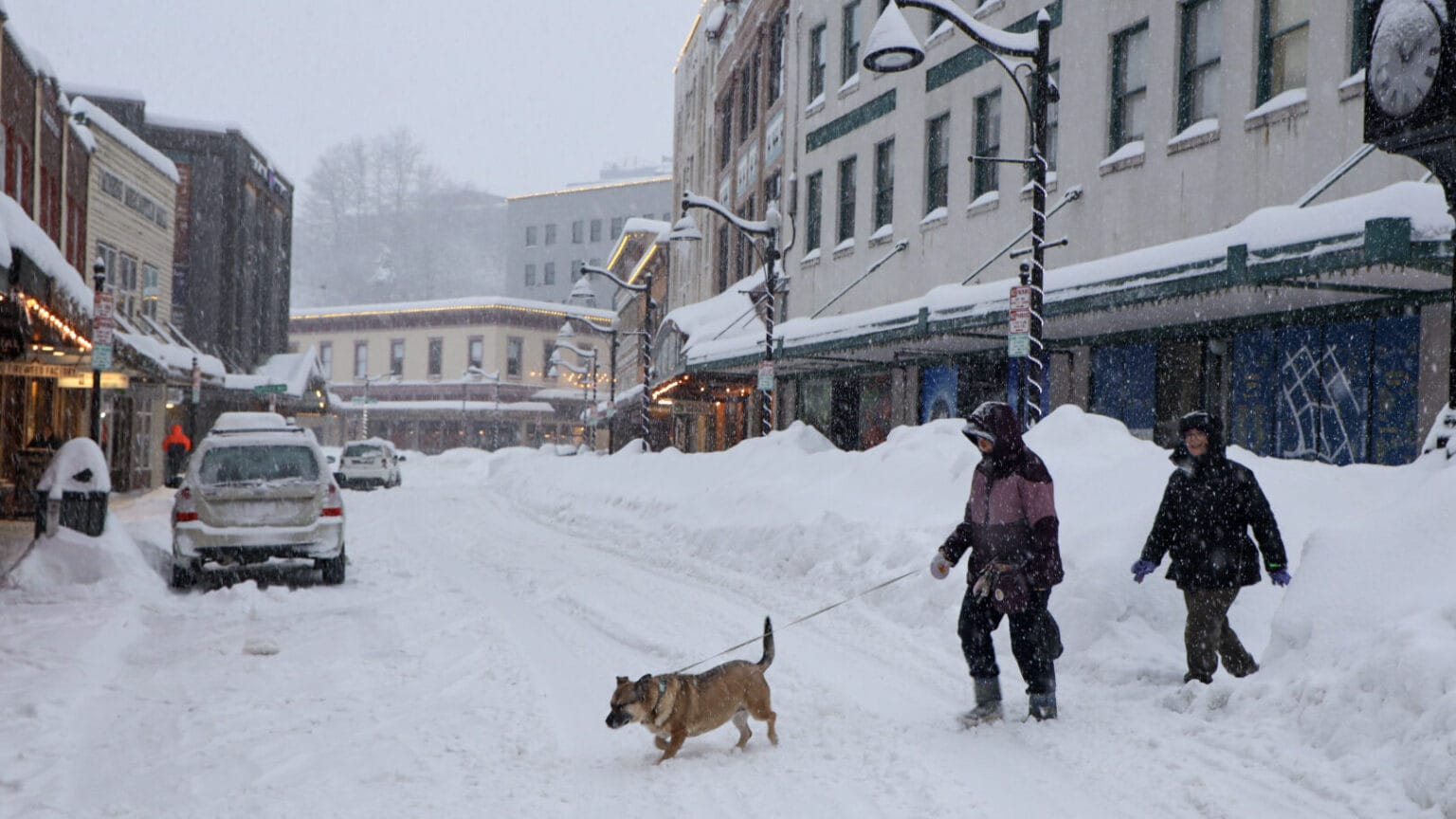 City, tribal leaders in Juneau declare local emergency following record-breaking snowfall