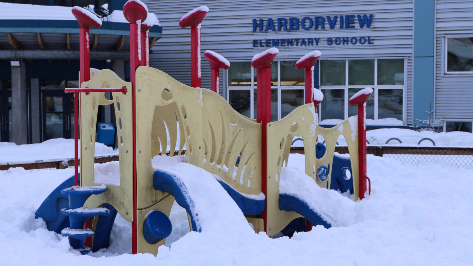 Juneau School District and support staff union delay plans to go to trial