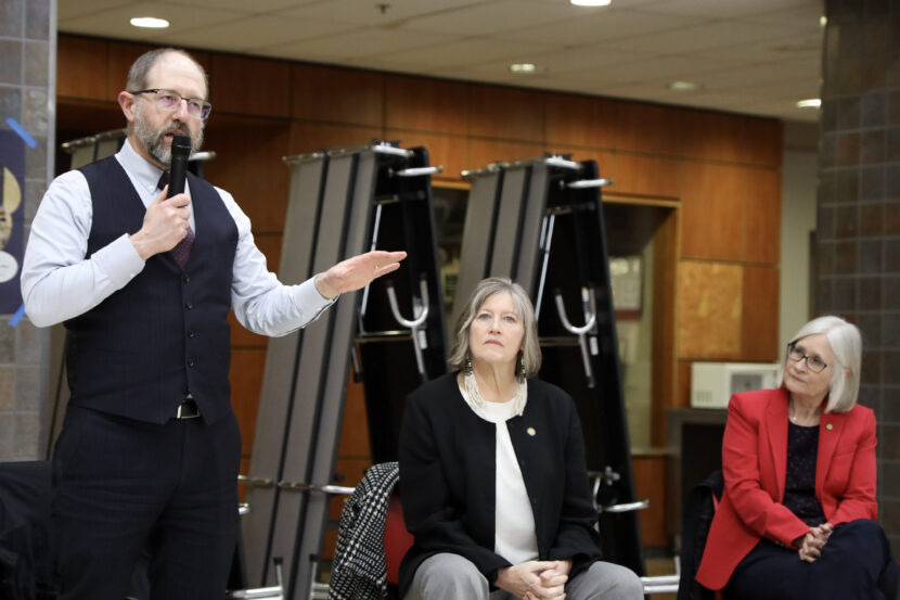Juneau delegates talk oil, education funding at mid-session town hall