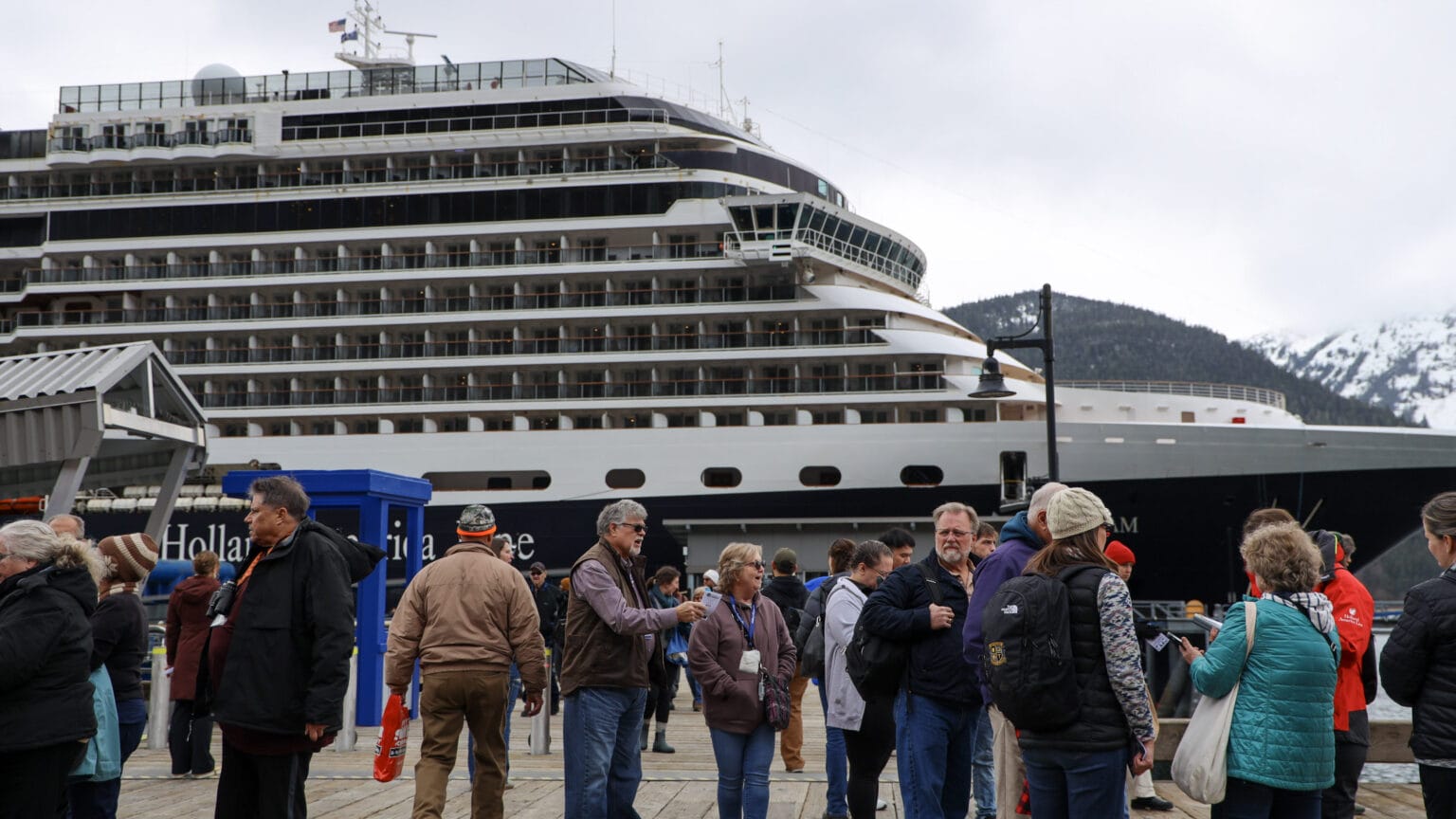 Juneau’s first cruise ship of 2026 kicks off first year of daily passenger limits
