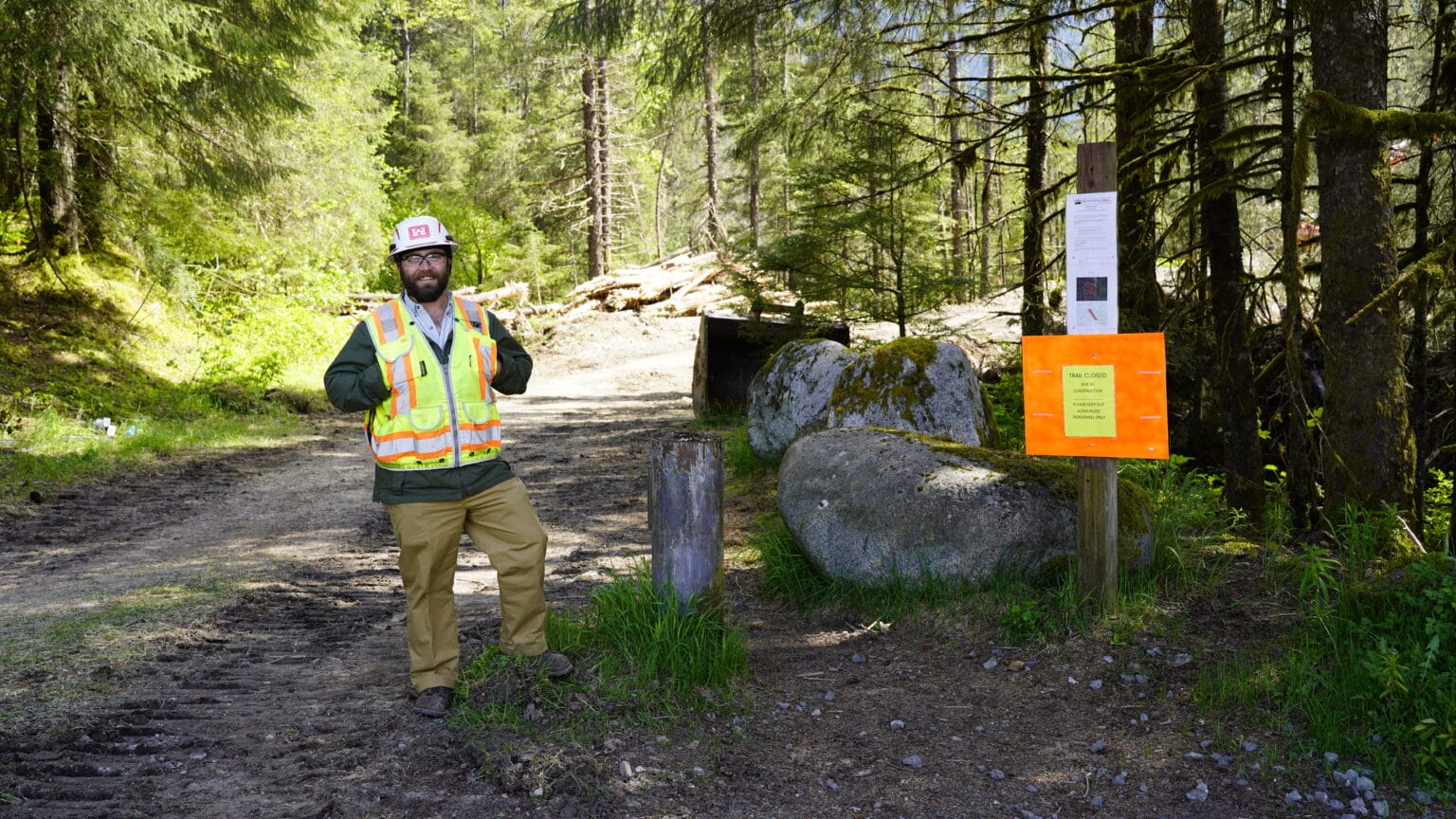 Back Loop Bridge trailhead closed for glacial outburst flood wall construction