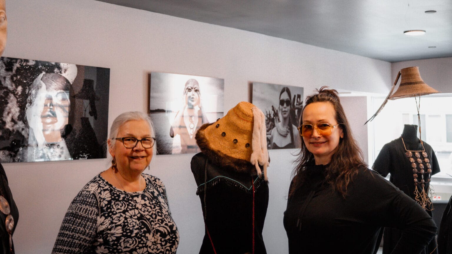 Artist Jennifer Younger opens 'Intertwined: Returning To Our Roots' at Aan Hít