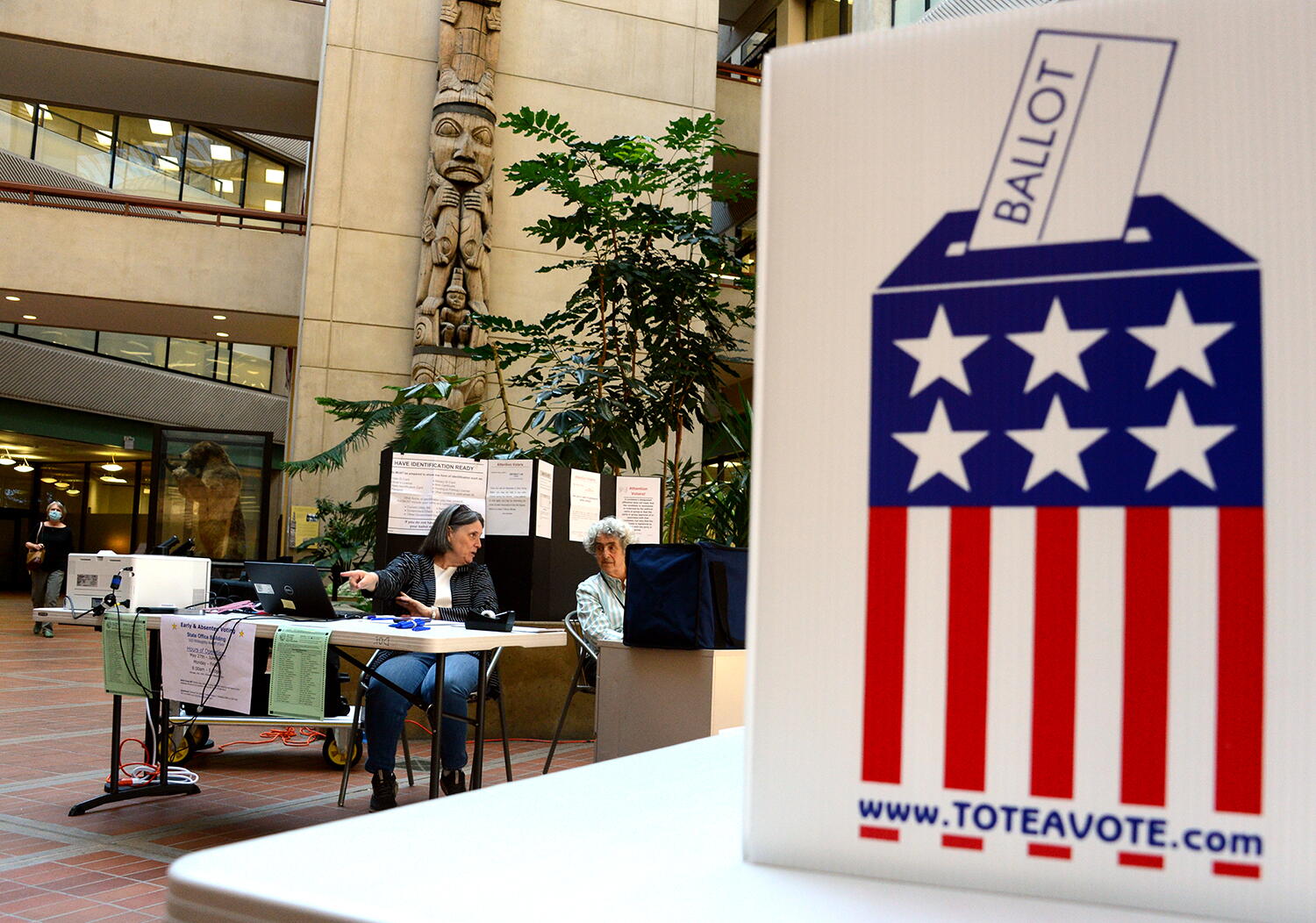 Alaskans to vote on language change in voter eligibility law in midterm election