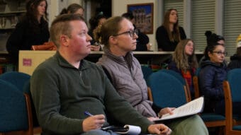 Juneau School Board takes no action on request for program evaluation at Kax̱dig̱oowu Héen Elementary