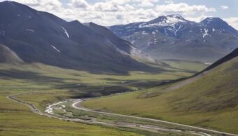 Earlier this year, the federal government lifted restrictions that had paused the transfer of 1.4 million acres of federal land along the Dalton Highway and trans-Alaska oil pipeline, seen here in 2023.